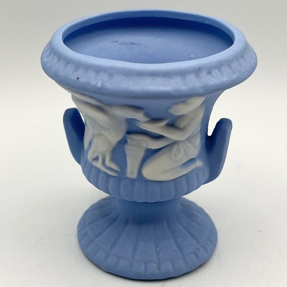 Vintage Other Vintage Wedgwood Style Small Blue Vase Poshmark